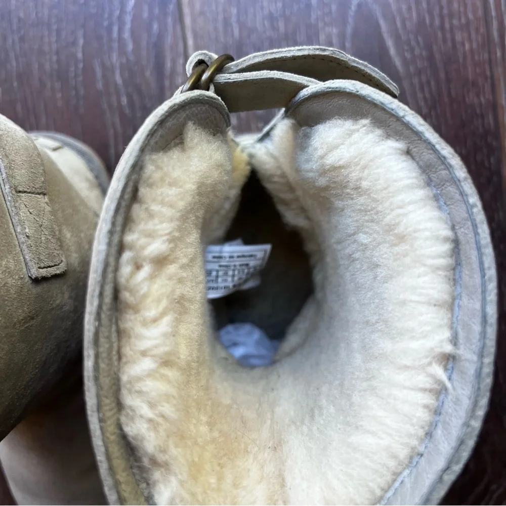 UGG Australia Women's REMORA BUCKLE BOOTS Ash Gray Size 6 - Picture 9 of 11